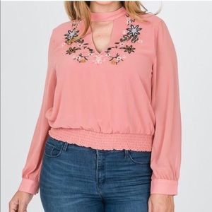 Last One! Floral embroidered v-neck blouse!